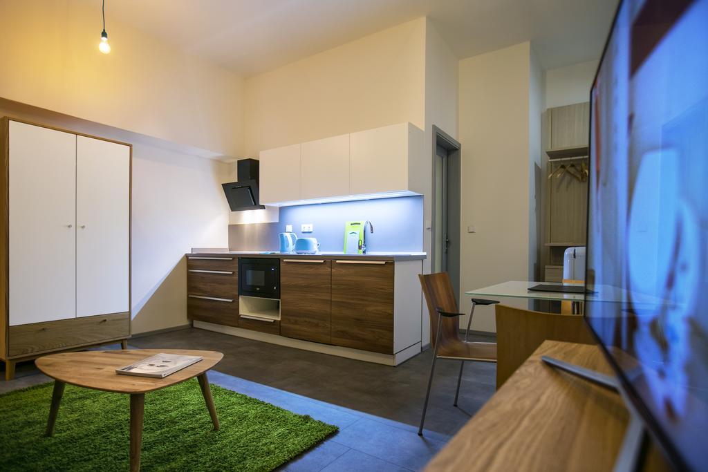 Apartments At The Blue Duckling Praga Exterior foto